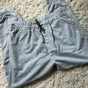 Romwe men’s drawstring, comfy, athletic gray, sweatpants street joggers.